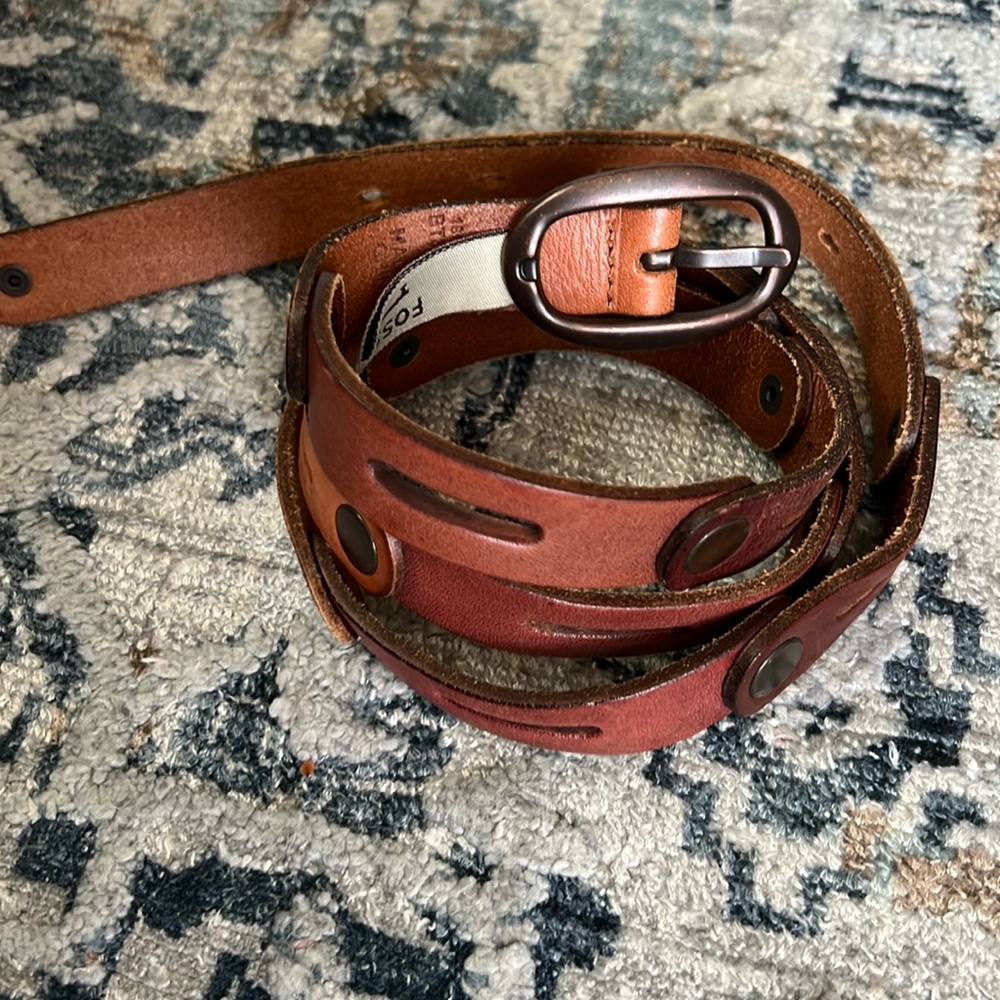 Fossil belts leather